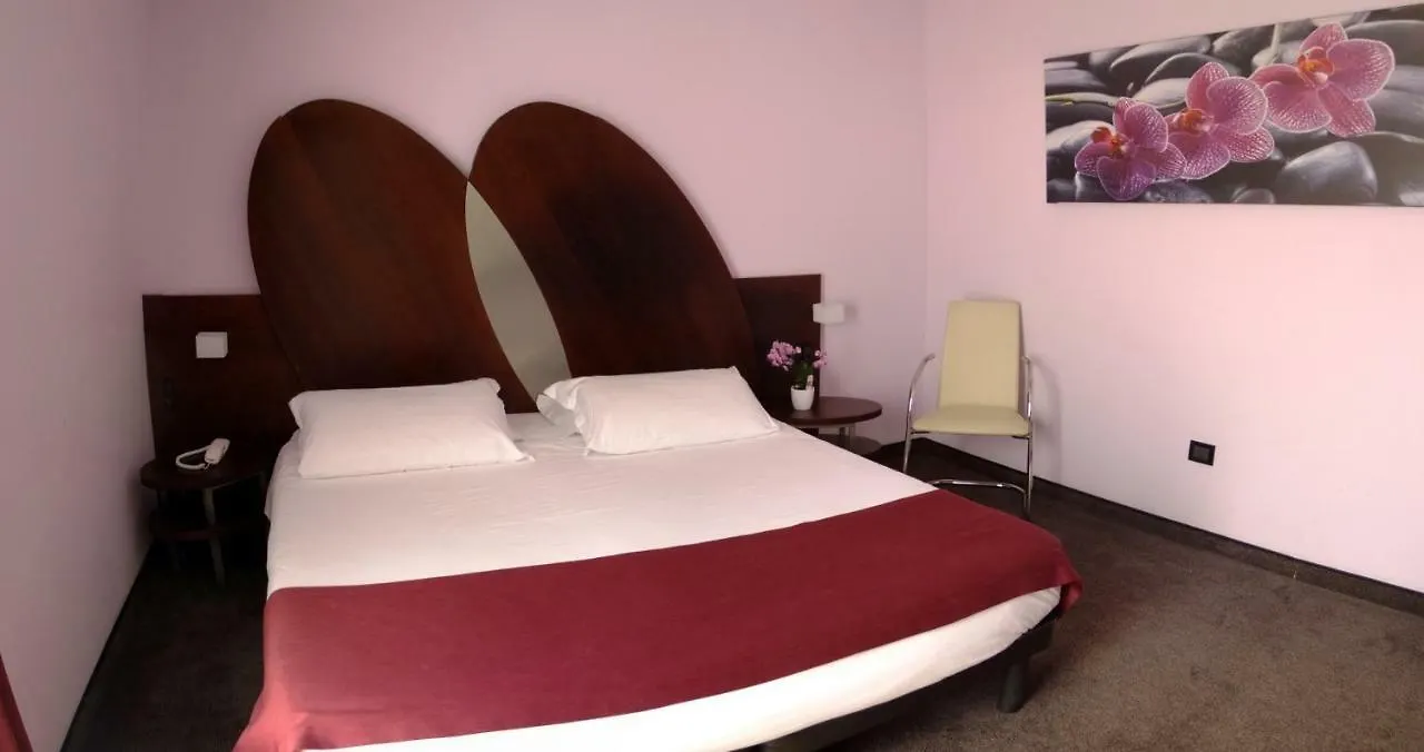 קוארטו ד'אלטינו Hotel Ambra