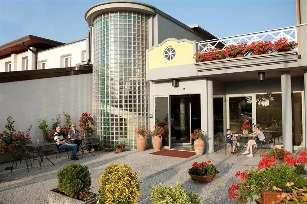 ***  Hotel Ambra Quarto dʼAltino Ιταλία